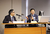 Speech delivered by Prof. Xu Hong (right) Lecture Series by CASS Scholars
